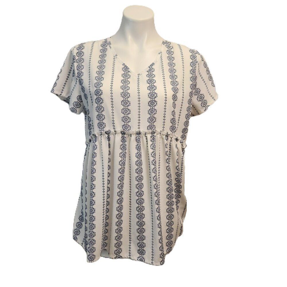 ❤️ 4/$20 Boho babydoll top Women's medium White with blue print V-neck Cute